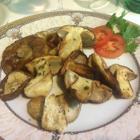 Hotel Chiar Di Luna 2*